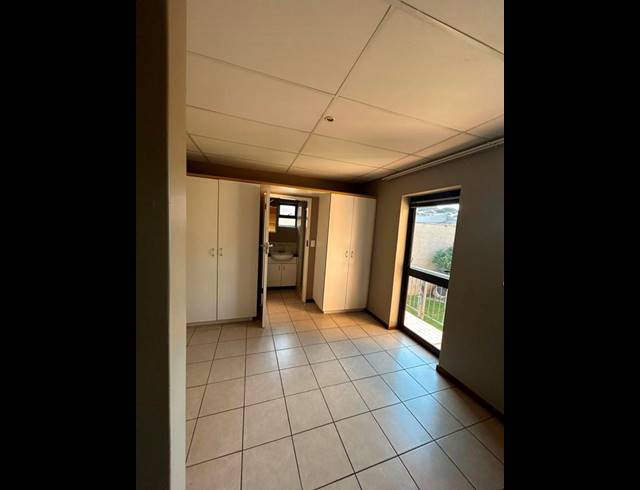 8 BEDROOM APARTMENT FOR SALE IN HATFIELD